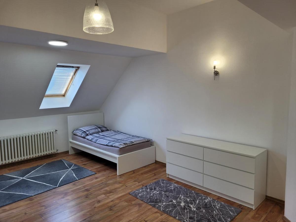 Apartman Neva Gbely Скаліця Екстер'єр фото